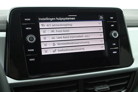 Volkswagen T-Roc - Afbeelding 27 van 30