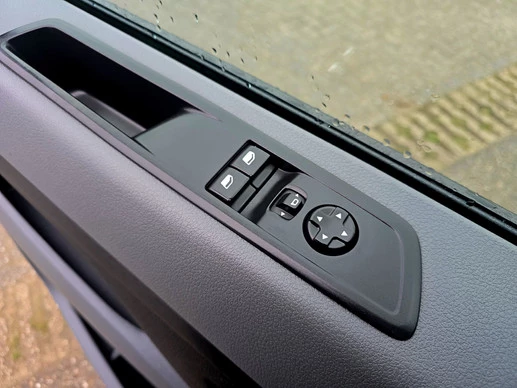 Opel Vivaro - Afbeelding 17 van 28