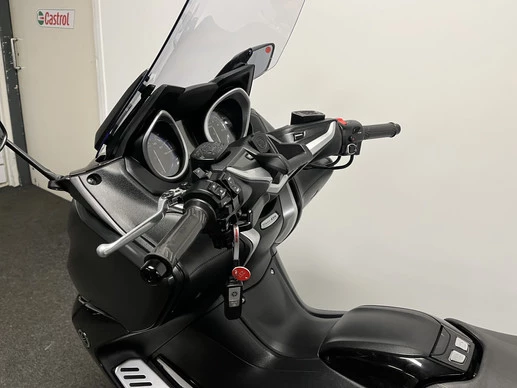 Yamaha T-MAX - Afbeelding 18 van 21