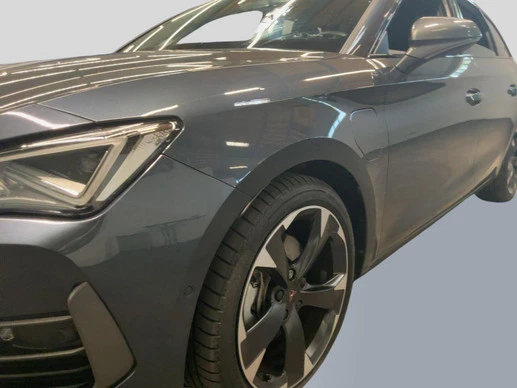 CUPRA Leon Sportstourer - Afbeelding 2 van 11