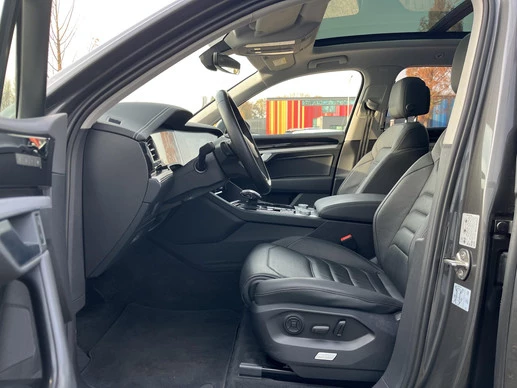 Volkswagen Touareg - Afbeelding 8 van 30