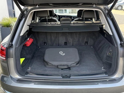 Volkswagen Touareg - Afbeelding 28 van 30