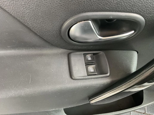 Dacia Logan - Afbeelding 19 van 24