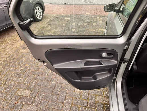 Volkswagen up! - Afbeelding 19 van 24