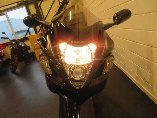 Suzuki GSX - Afbeelding 8 van 13