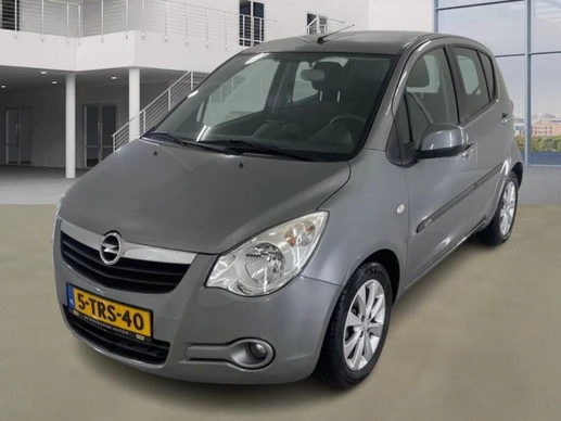 Opel Agila - Afbeelding 1 van 26