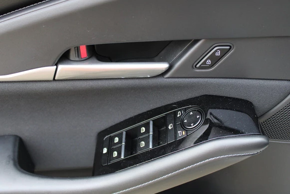 Mazda CX-30 - Afbeelding 13 van 30