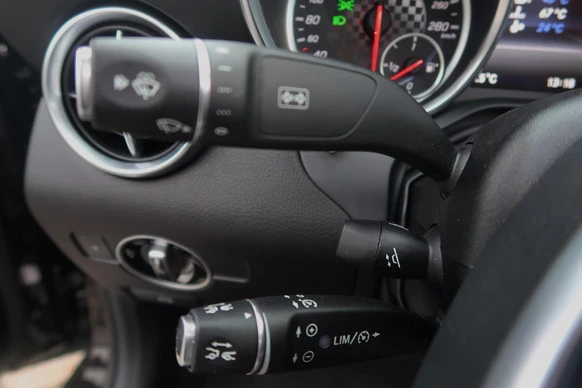 Mercedes-Benz SLC - Afbeelding 14 van 30