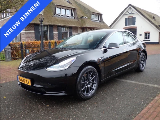 Tesla Model 3 - Afbeelding 1 van 30