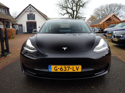 Tesla Model 3 - Afbeelding 2 van 30