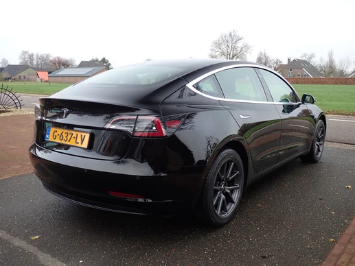 Tesla Model 3 - Afbeelding 4 van 30