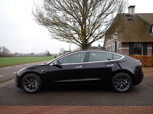 Tesla Model 3 - Afbeelding 6 van 30