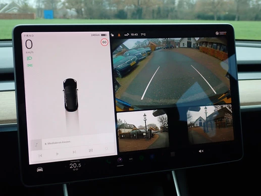 Tesla Model 3 - Afbeelding 15 van 30