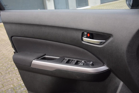 Suzuki Vitara - Afbeelding 13 van 29