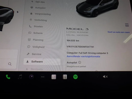 Tesla Model 3 - Afbeelding 7 van 11