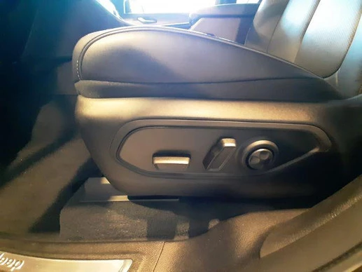 Jeep Grand Cherokee - Afbeelding 14 van 24