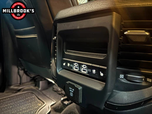 Dodge Ram 1500 - Afbeelding 25 van 30