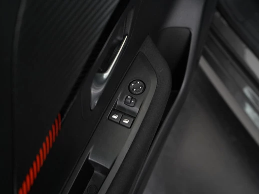 Peugeot 208 - Afbeelding 28 van 30