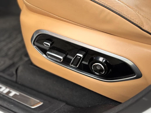 Jeep Grand Cherokee - Afbeelding 14 van 17