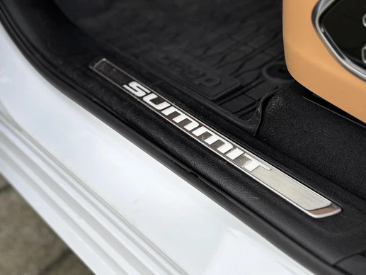 Jeep Grand Cherokee - Afbeelding 23 van 30