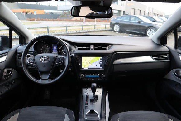 Toyota Avensis - Afbeelding 17 van 30