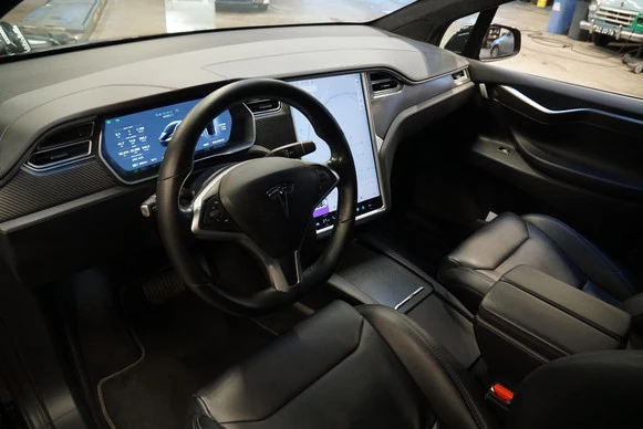Tesla Model X - Afbeelding 3 van 30