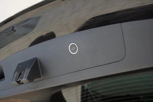 Tesla Model X - Afbeelding 19 van 30