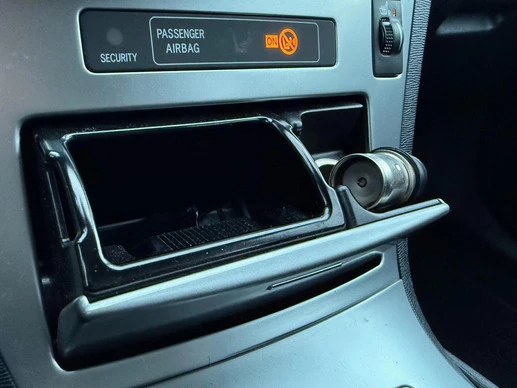 Toyota Avensis - Afbeelding 16 van 30