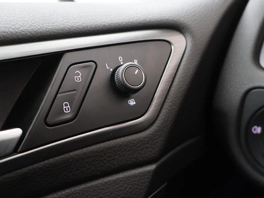 Volkswagen e-Golf - Afbeelding 27 van 30