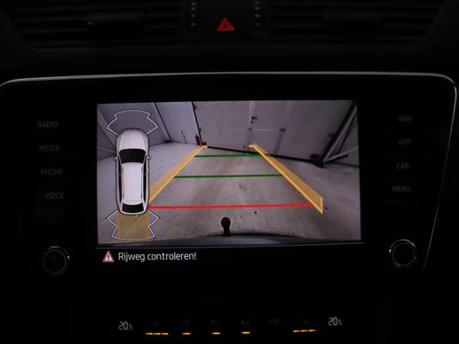 Škoda Superb - Afbeelding 15 van 30