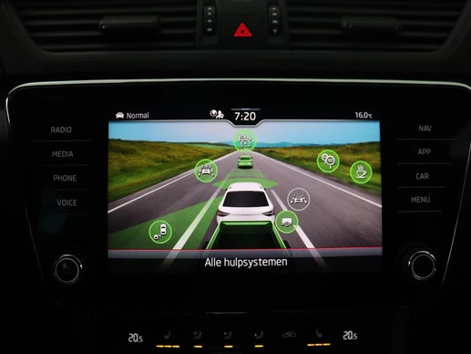 Škoda Superb - Afbeelding 28 van 30