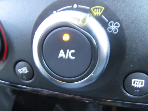 Renault Clio - Afbeelding 13 van 29