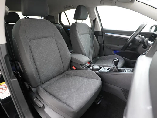 Volkswagen Golf - Afbeelding 27 van 30