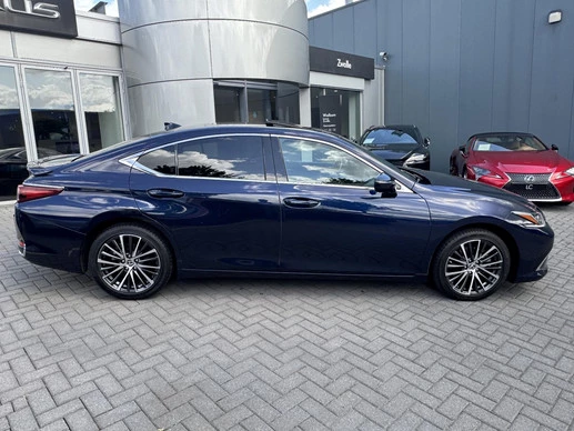 Lexus ES - Afbeelding 2 van 30