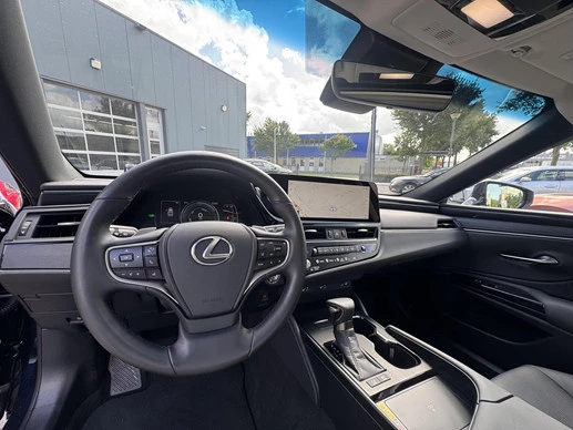 Lexus ES - Afbeelding 16 van 30