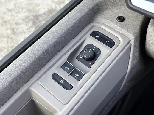 Volkswagen Multivan - Afbeelding 28 van 30