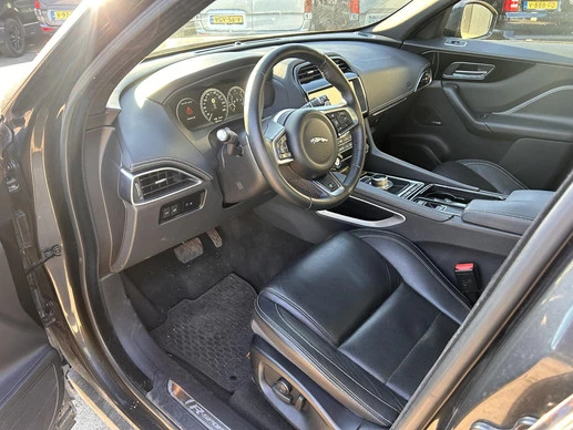 Jaguar F-PACE - Afbeelding 7 van 30