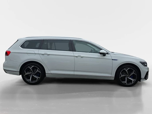 Volkswagen Passat - Afbeelding 4 van 30
