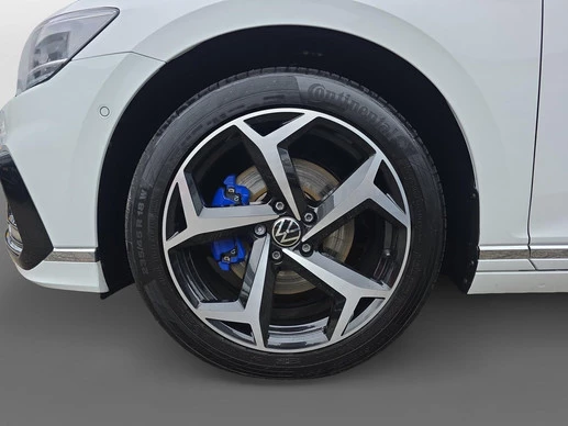 Volkswagen Passat - Afbeelding 8 van 30