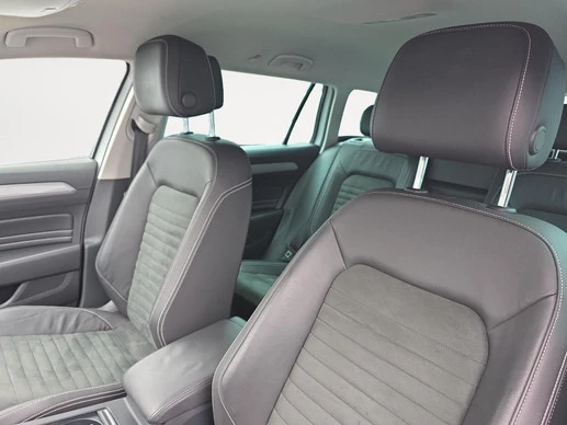 Volkswagen Passat - Afbeelding 9 van 30
