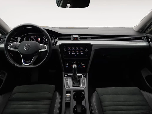 Volkswagen Passat - Afbeelding 11 van 30