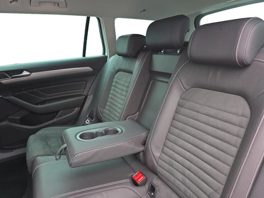 Volkswagen Passat - Afbeelding 17 van 30