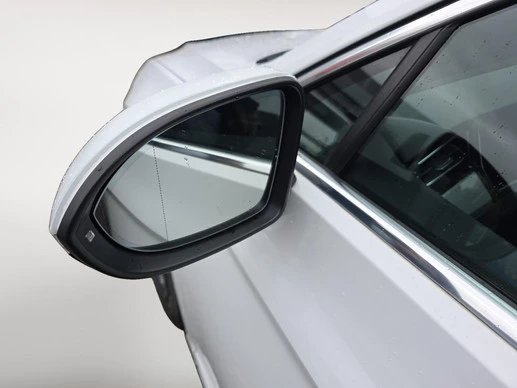 Volkswagen Passat - Afbeelding 21 van 30