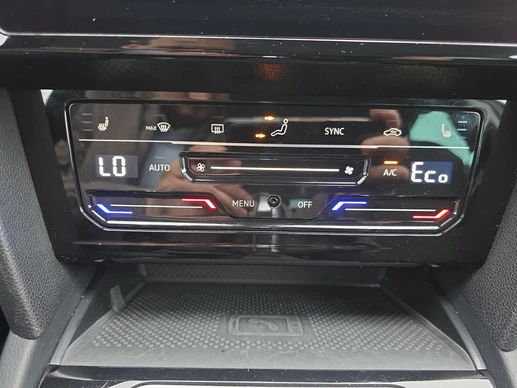 Volkswagen Passat - Afbeelding 24 van 30