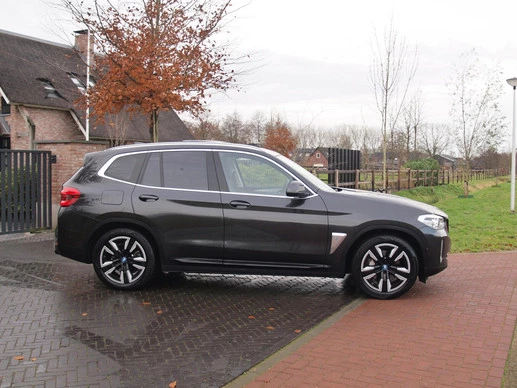 BMW iX3 - Afbeelding 11 van 30