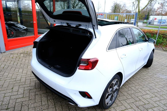 Kia Ceed - Afbeelding 9 van 30