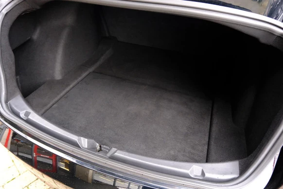 Tesla Model 3 - Afbeelding 10 van 30