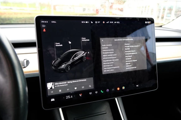 Tesla Model 3 - Afbeelding 24 van 30