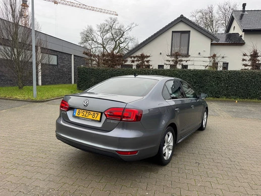 Volkswagen Jetta - Afbeelding 9 van 19