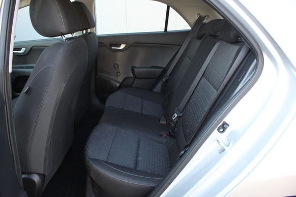 Kia Rio - Afbeelding 13 van 28